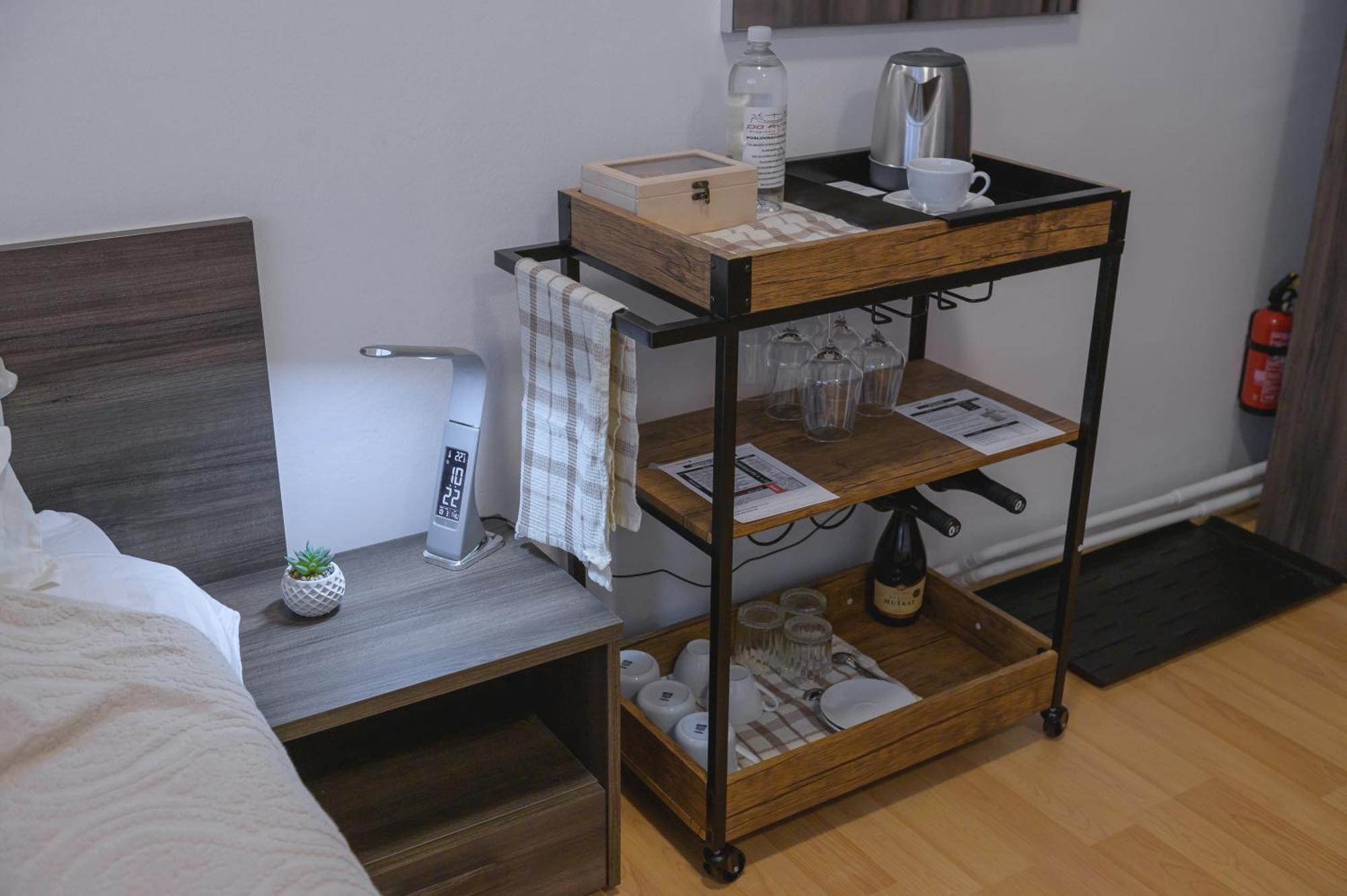 Do Avta Rooms Lublaň Exteriér fotografie