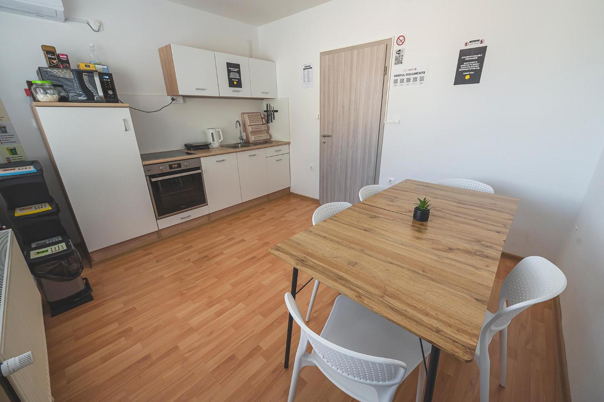 Do Avta Rooms Lublaň Exteriér fotografie